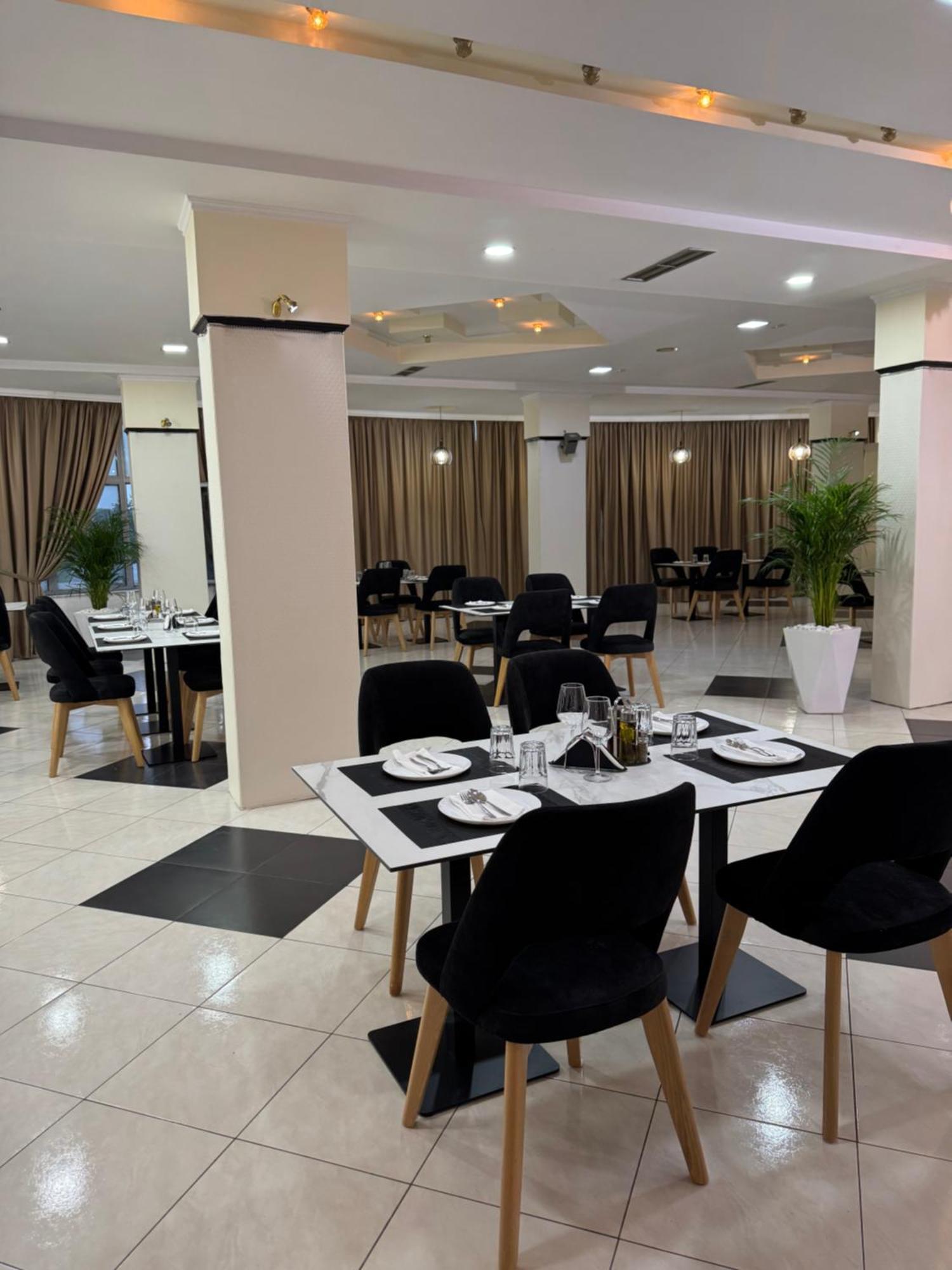 Grand Hotel Gjyshi Qerrexhias Dış mekan fotoğraf